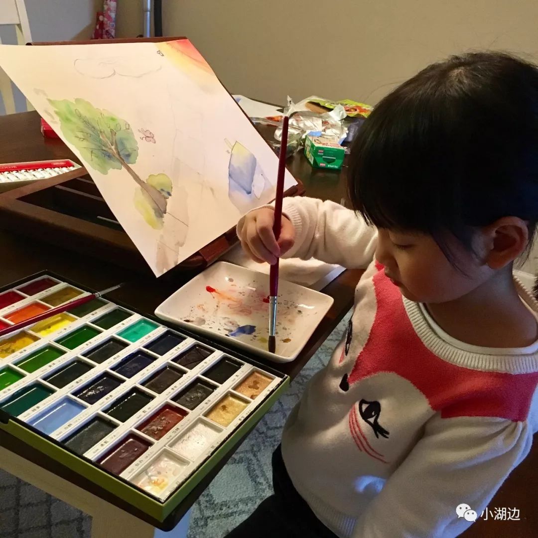 生活小技巧用蜡笔画画简单_用小蜡笔画什么_用蜡笔画画视频教程