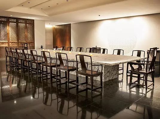 茶餐厅点什么好吃_中山茶餐厅餐桌哪家好一点_茶餐厅位置怎么选
